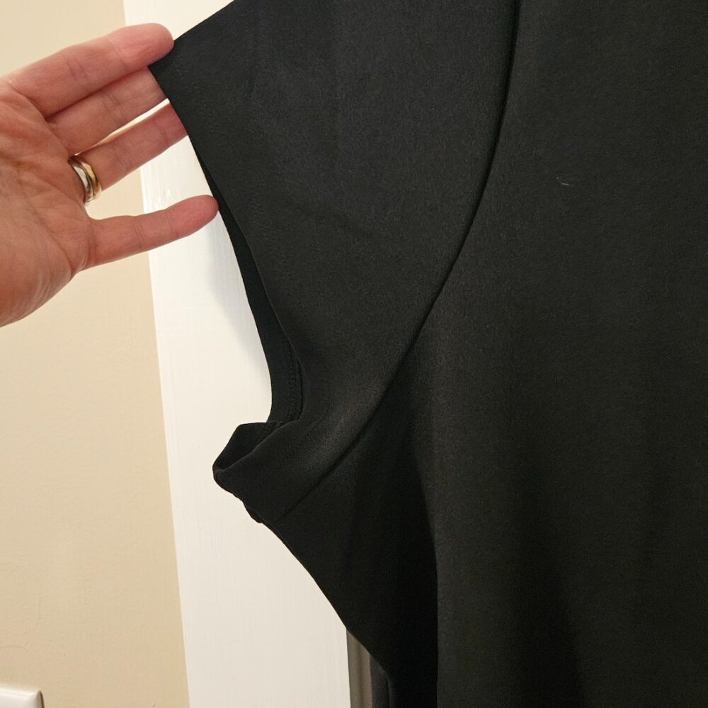 Liz Claiborne 2X Black Round Neck Short Sleeve Blouse NWOT - Picture 3 of 6